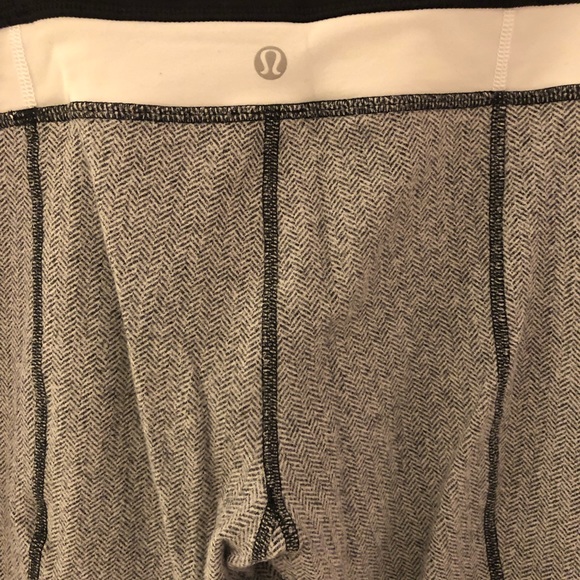 Lululemon Leggings - herringbone - Picture 2 of 4